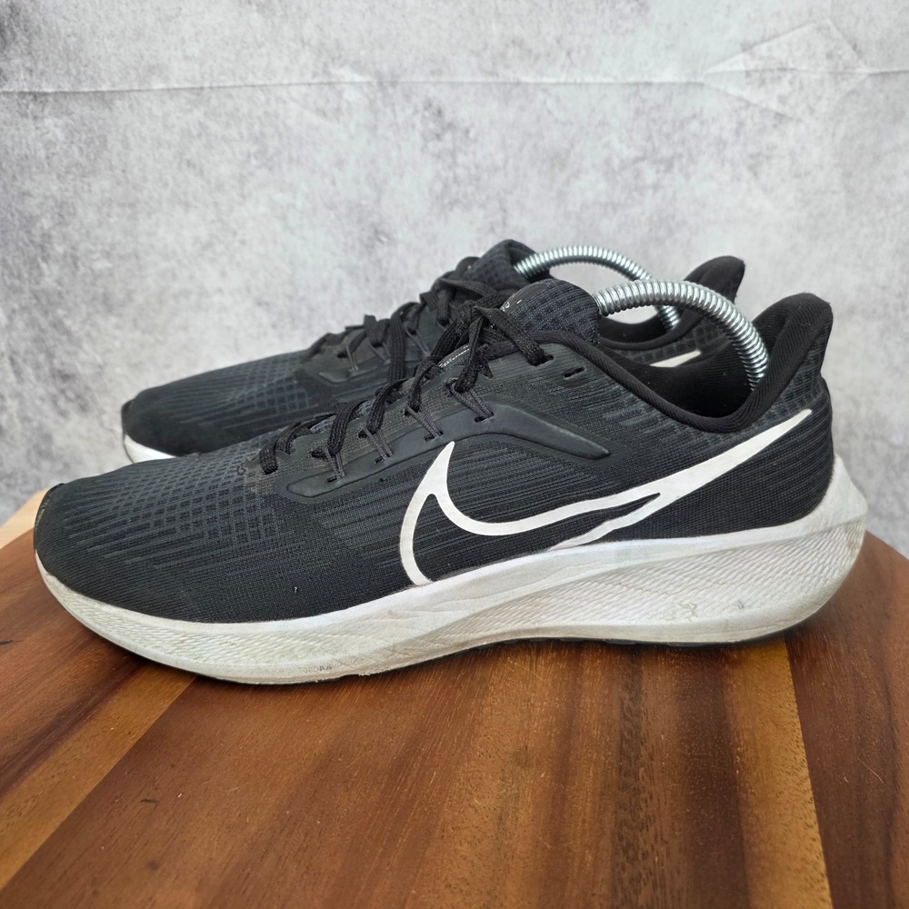 Nike Air Zoom Pegasus 39 Running Shoes Mens 10 Black White DH4071-001 - Picture 6 of 12